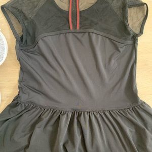 Women’s AE workout Top